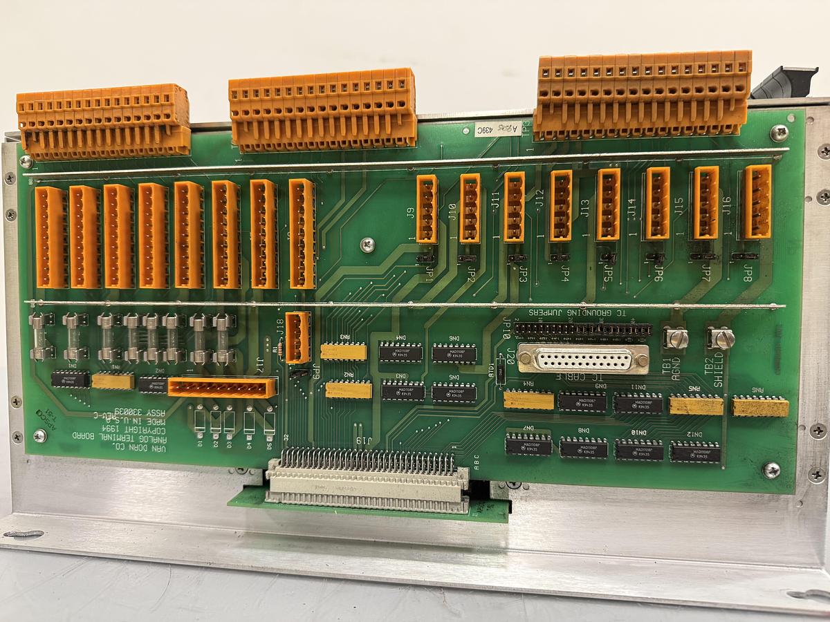 Used VAN DORN PATHFINDER 2500 MONOCHROME W/ CARD RACK