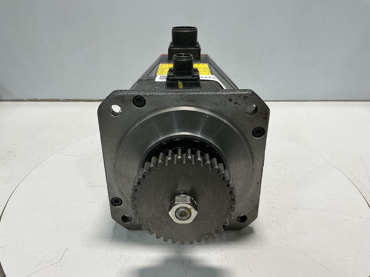 Used 2004 FANUC a8/4000 i s AC Servo Motor USED