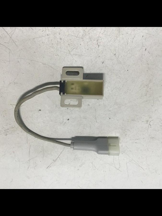 Used FUJI ELECTRIC Proximity Switch PE-B4D3 #128429