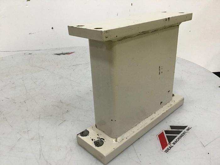 Used METAL FABRICATOR Robot Stand 13 X 4 ROBOT STAND USED #124596