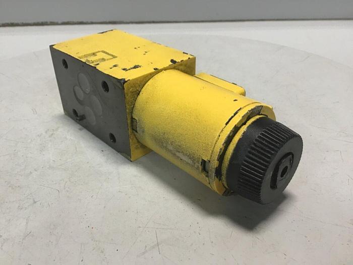Used VICKERS Valve DG4V3S2AMUHL760EN490 Used