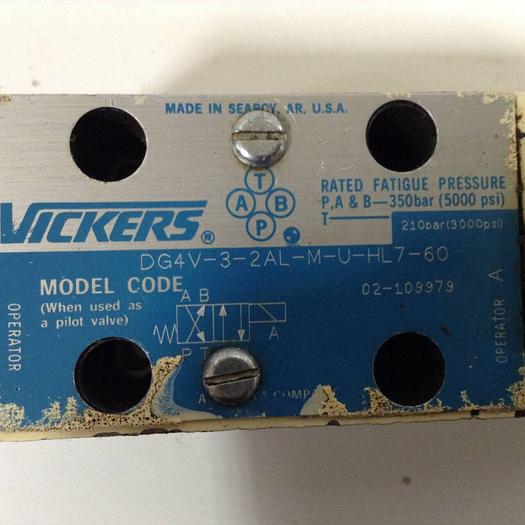 Used VICKERS Valves DG4V-3-2AL-M-U-HL7-60 #89827