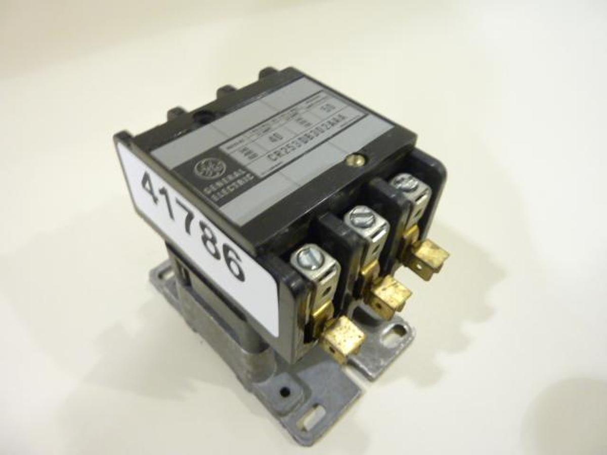 Used GENERAL ELECTRIC / GE Contactor CR253DB302AAA Used