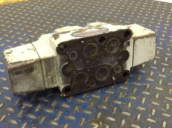 Used BOSHART INDUSTRIES Directional Valve 9810235026 #77148