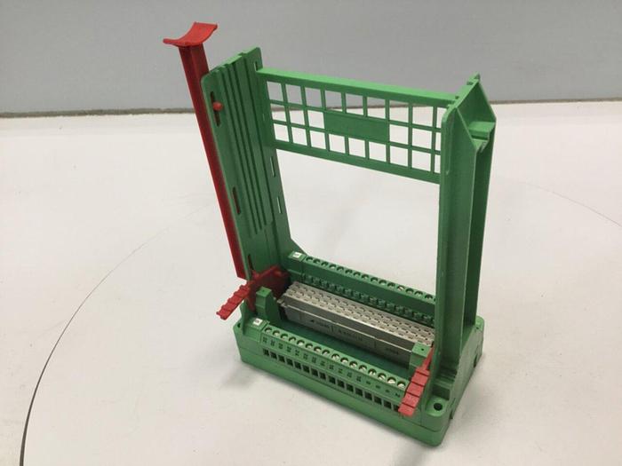 Used PHOENIX CONTACT Plug-In Card Holder SKBI64/F48 #106834