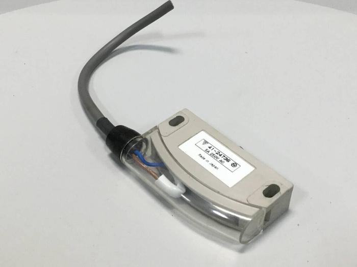 Used TOCHIGIYA Magnetic Catch Switch TL-303-1 #99351