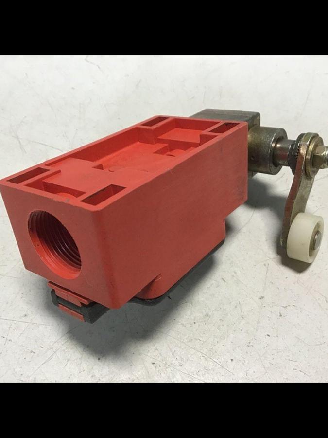 Used BERNSTEIN Limit Switch ENK-UV1Z AHS Used