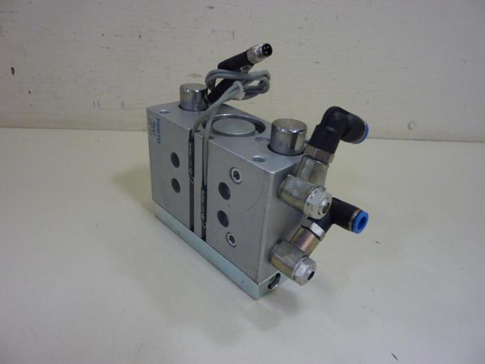 Used FESTO Pneumatic Cylinder DFM-40-25-P-A-GF #57331