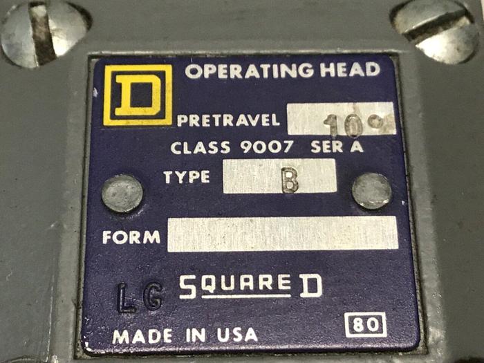 Used SQUARE D Limit Switch 9007-C54B #121688