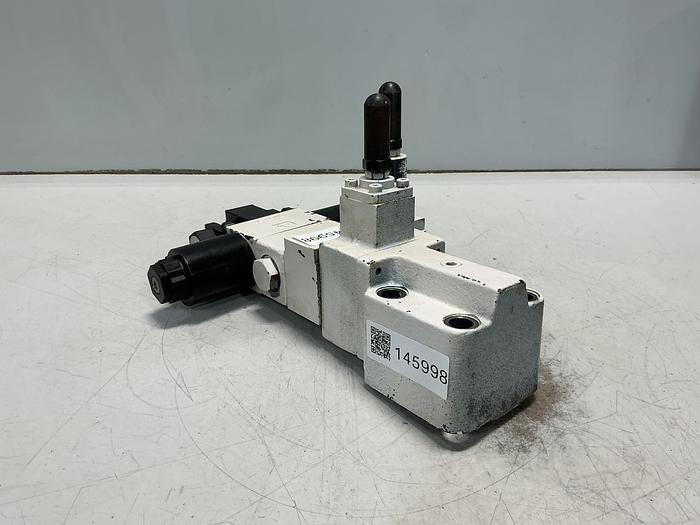 Used TOKIMEC DG4VS-3-0C-M-P7-H-7-P12-52