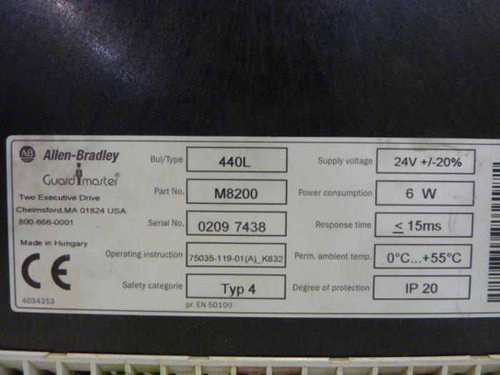 Used ALLEN BRADLEY Safety Relay 440L-M8200 #61904