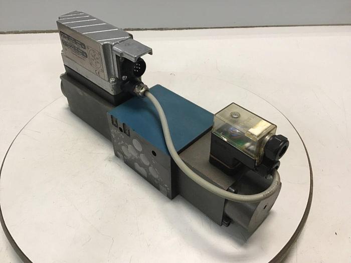 Used BOSCH SERVO Proportional Valve 0 811 404 775 USED