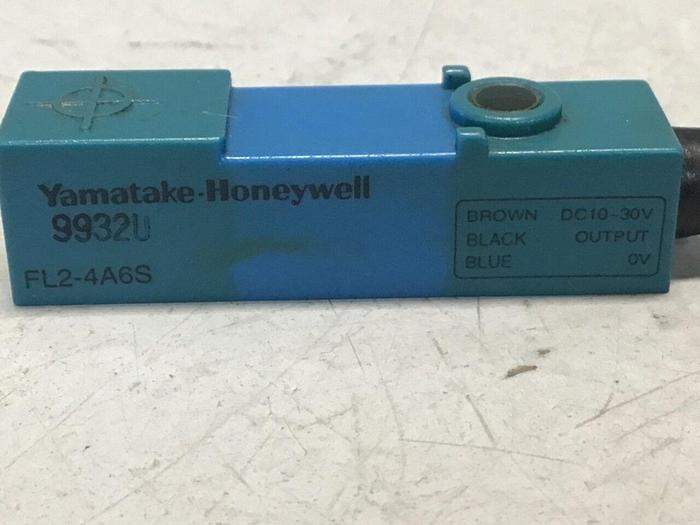 Used YAMATAKE Proximity Switch FL2-4A6S #128224