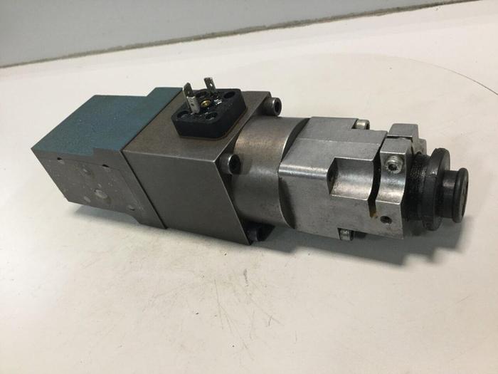 Used BOSCH Valve 0 811 402 003 Used