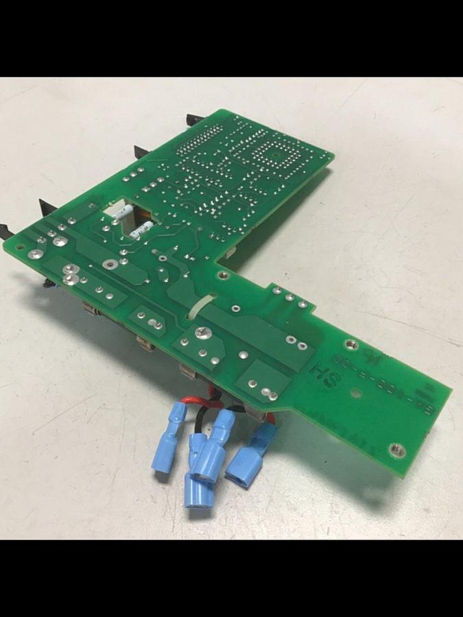 Used GAMMAFLUX Hot Runner Output Board GA-100-F-00 Used