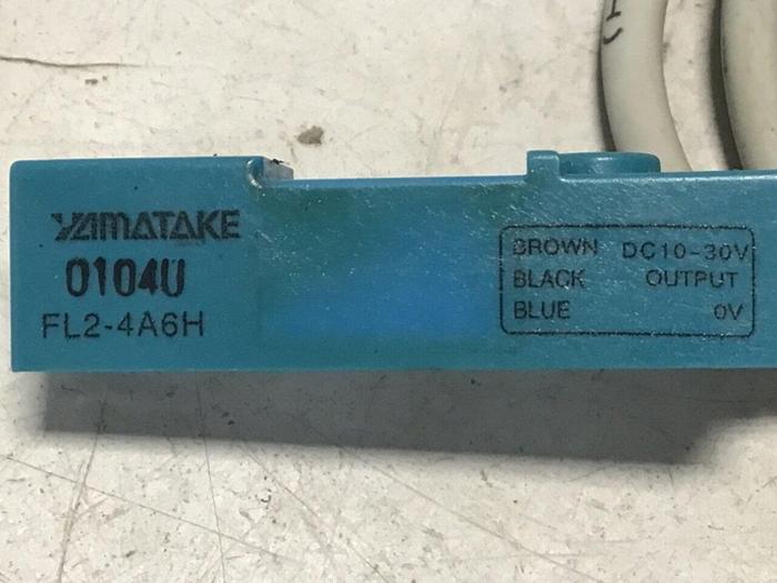 Used YAMATAKE Proximity Switch FL2-4A6H #128266