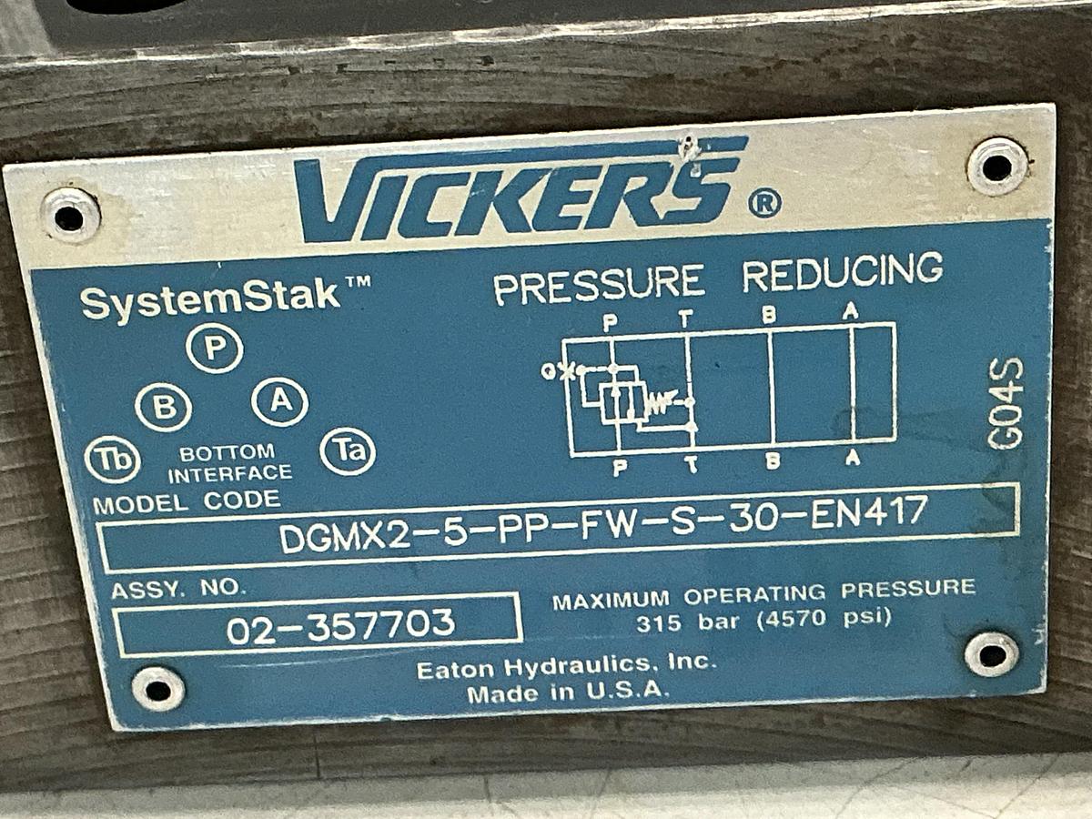 Used VICKERS DGMX2-5-PP-FW-S-30-EN41
