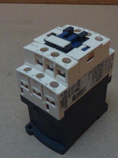 Used TELEMECANIQUE Contactor CAD50BD #31617