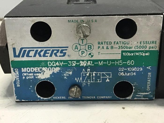 Used VICKERS Directional Valve DG4V-3S-22AL-M-U-H5-60 #132028