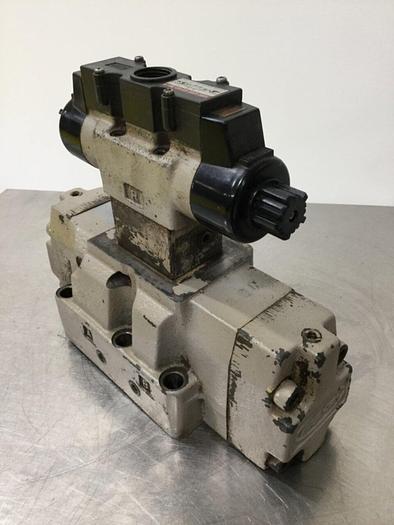 Used TOYO Directional Control Valve HDD3C-43SGS-AEB-6ED-06-LD #112026