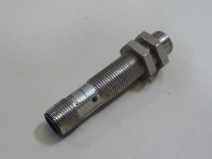 Used ALLEN BRADLEY Sensor 871C-DT2NP12-D4 SER A #62645