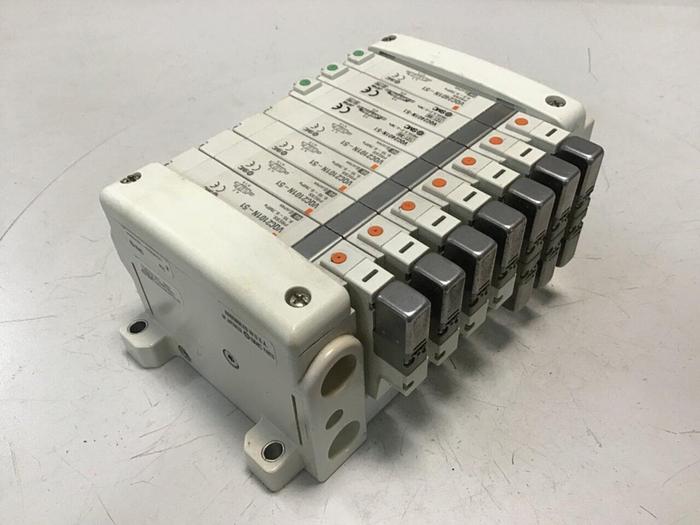 Used SMC Manifold & Valves VV5QC21-07N3FD1 #126095