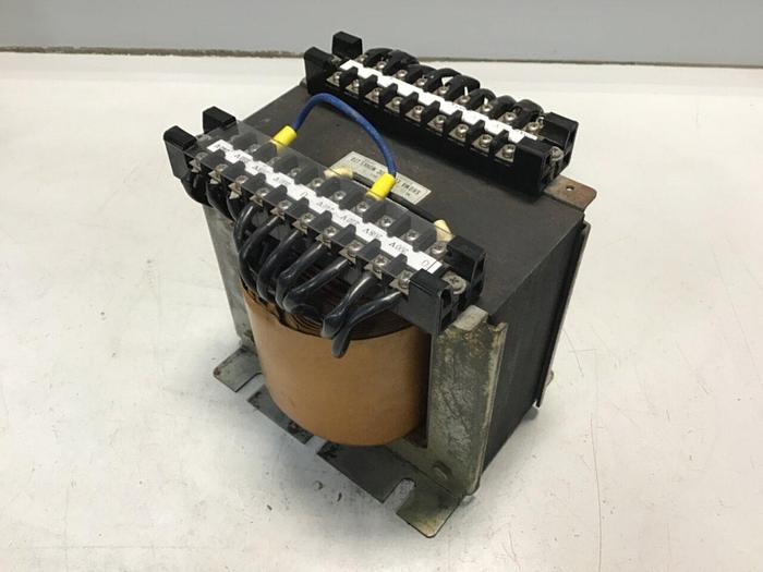 Used SHOWA 1.1 kVA Transformer 5416 #138252