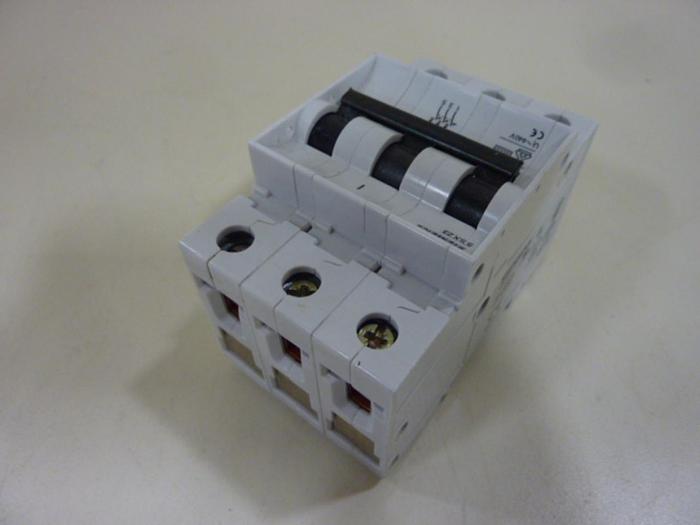 Used SIEMENS 2 Amp Circuit Breaker 5SX23D2 #52197