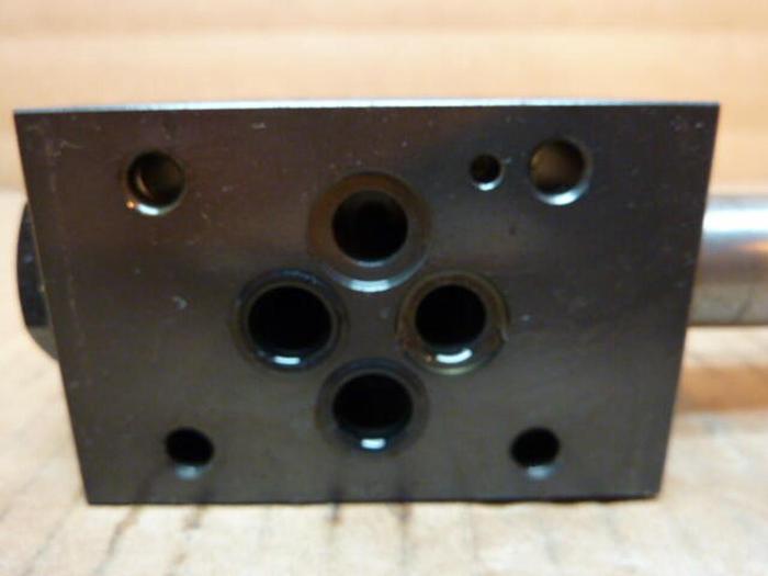 Used YUKEN Directional Valve DSG-01-2B2-D24-N-7090-L #29615