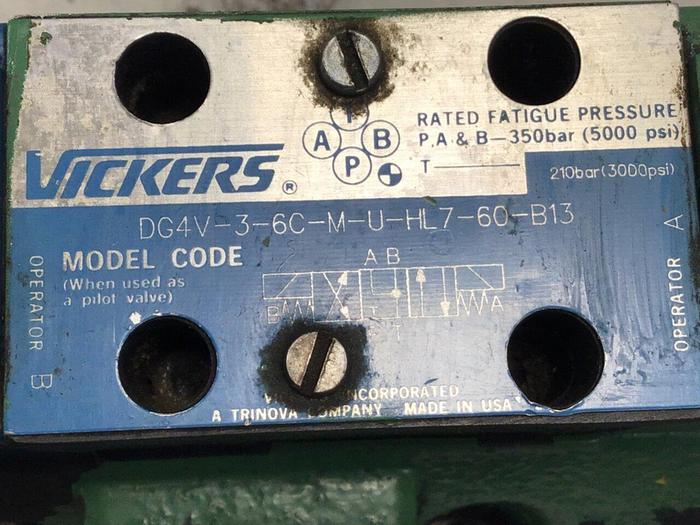 Used VICKERS Directional Control Valve DG4V-3-6C-M-U-HL7-60-B13 Used