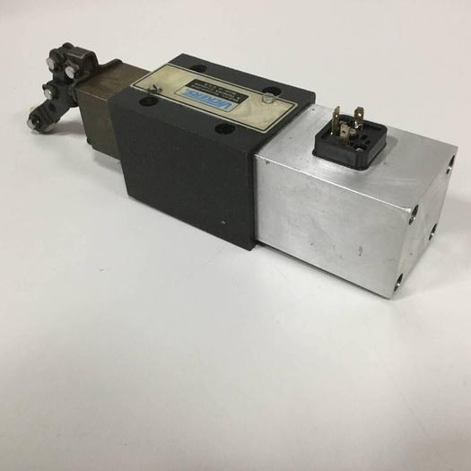 Used VICKERS Valve SDG20S4 012F 50 S553 #90362