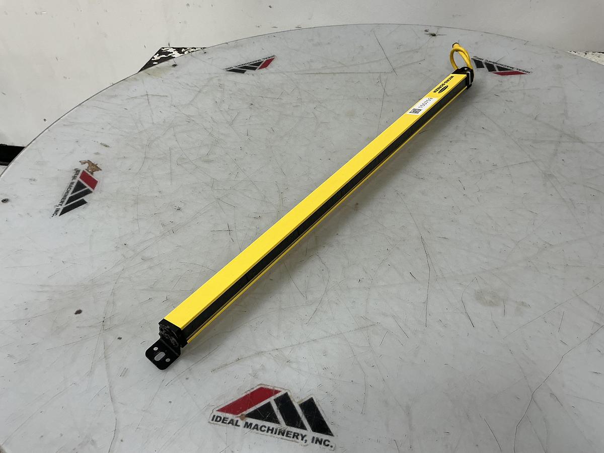 Used BANNER USE2824YP2