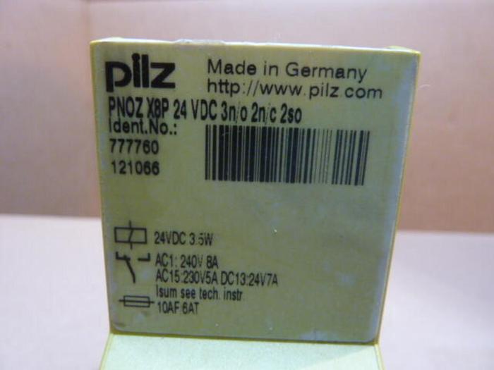 Used PILZ Safety Relay PNOZX8P24VDC3N/O2N/C2SO #36680