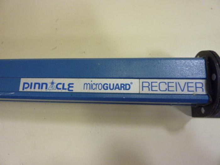 Used PINNACLE SYSTEMS INC Light Curtain Receiver MG-20-OF-AU #58150