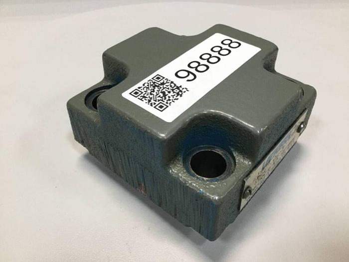 Used VICKERS Valve CVCS25NS210X99 Used