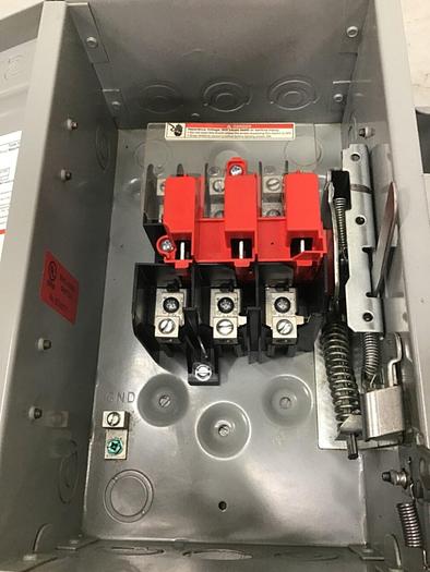 Used SIEMENS 30 Amp Safety Disconnect Switch HNF361 VBII #124082