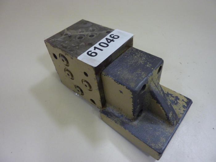 Used VICKERS Valve 876773 #61046