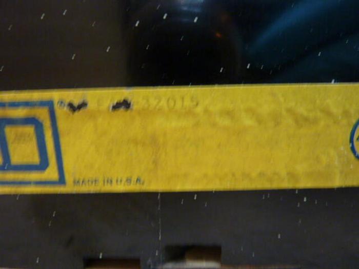 Used SQUARE D 15 Amp Circuit Breaker FAL32015 #28446