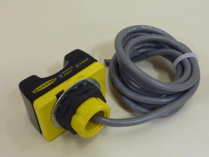 Used BANNER ENGINEERING Self Check Touch Button STBVR81 #57529