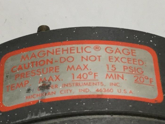 Used DWYER Magnehelic Gauge D-200A/H #109779