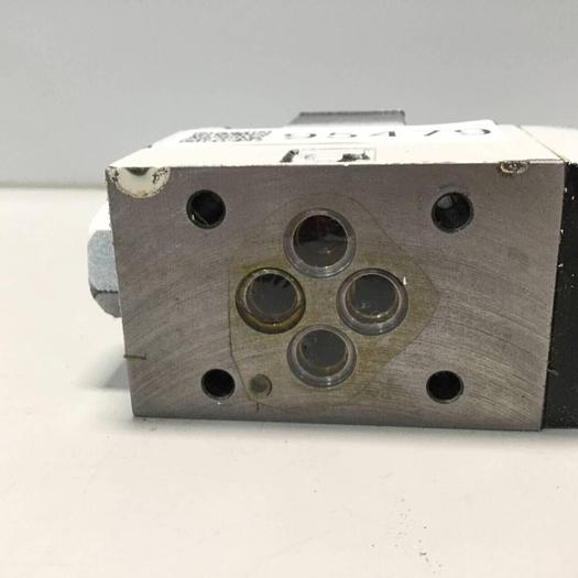 Used VICKERS Directional Control Valve DG4V32AMP7H750 #95479