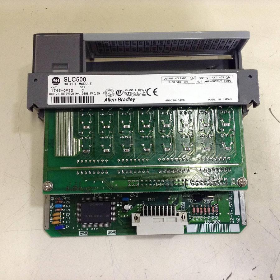 Used ALLEN BRADLEY Output Module 1746-OV32 SER C Used