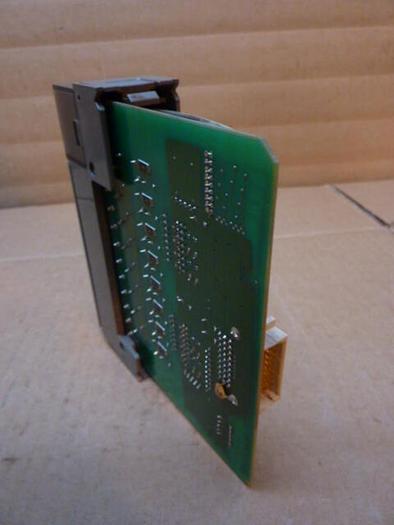 Used ALLEN BRADLEY Input Module 1746-IA8 SER A #7217