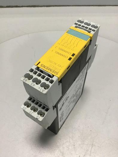 Used SIEMENS Relay Module 3TK2830-2CB30 USED