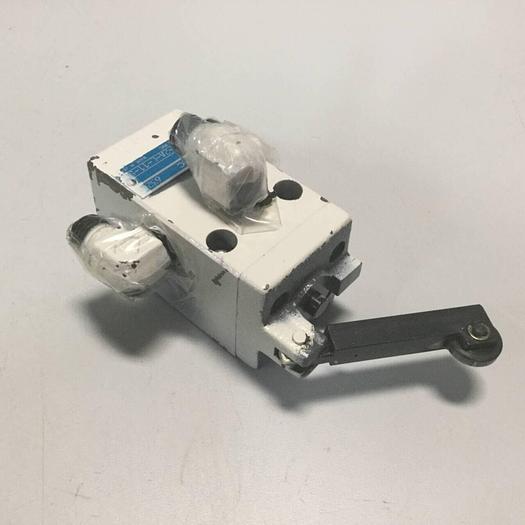 Used TOKIMEC Valve DT20S-3-2A-L-11-S3 #95234