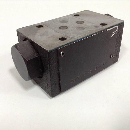 Used VICKERS Pilot Operated Check Valve DGMPC3ABKBAK41 #89917