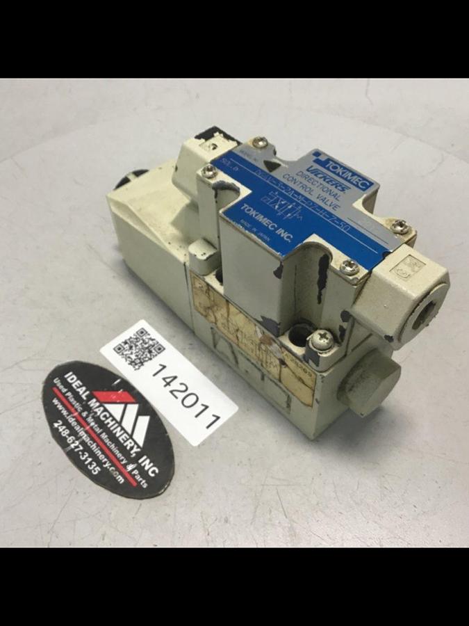 Used VICKERS Directional Control Valve DG4V-3-2A-M-P7-H-7-50 Used