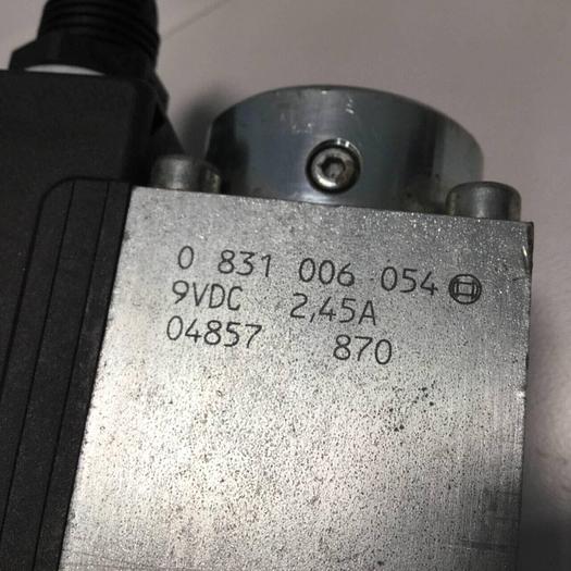 Used BOSCH Valve 0 811 402 182 Used