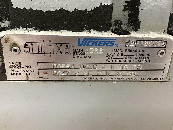 Used VICKERS Valve DG5S4 042C M U B6 60 #135594