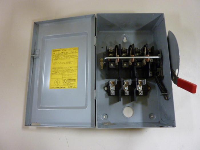 Used CUTLER HAMMER 60 Amp Safety Switch DG322NGB #84516